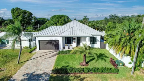 1613 NE 18th, Fort Lauderdale, FL 33305