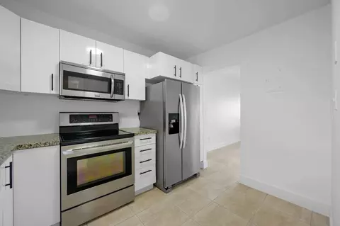 7981 S French Dr #2-102, Pembroke Pines, FL 33024