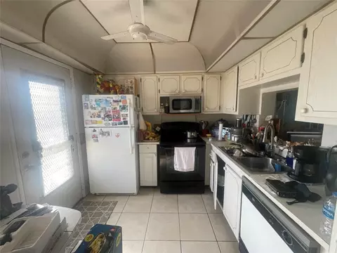 901 NE 14th #506, Hallandale Beach, FL 33009