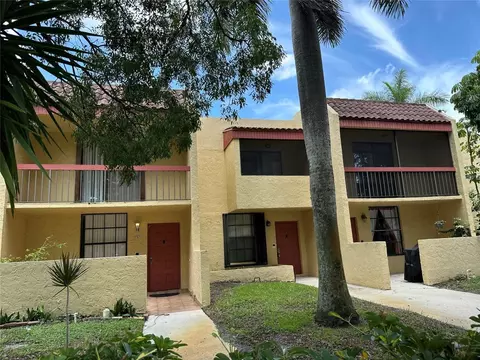 745 SE 1st Way #97, Deerfield Beach, FL 33441