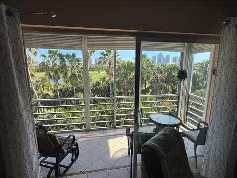 600 NE 14th Ave #517, Hallandale Beach, FL 33009