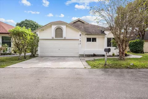 142 Colly Way, North Lauderdale, FL 33068