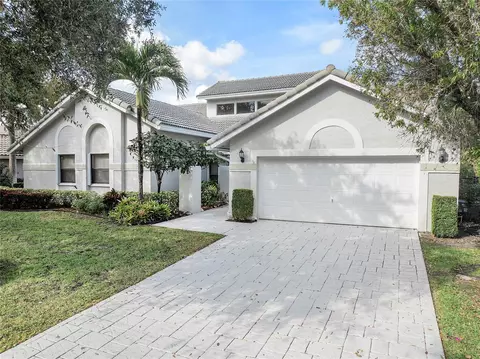 8977 NW 53rd Mnr, Coral Springs, FL 33067