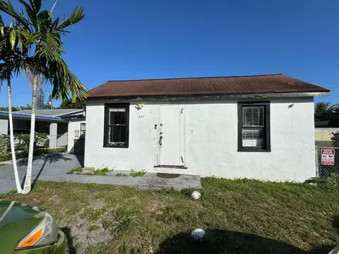 201 N 61st, Hollywood, FL 33024