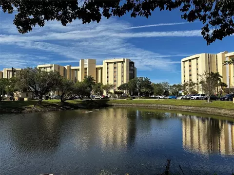 7300 Radice #709, Lauderhill, FL 33319