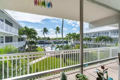 1150 NW 30th #206, Wilton Manors, FL 33311