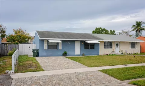 4663 Chariot, Greenacres, FL 33463