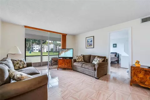 811 S Hollybrook #103, Pembroke Pines, FL 33025