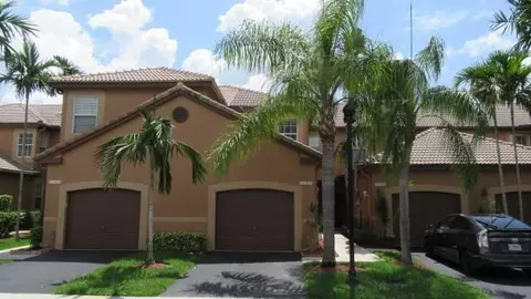 1406 Barcelona #2-24, Weston, FL 33327