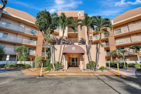 7418 Trent Dr #110, Tamarac, FL 33321