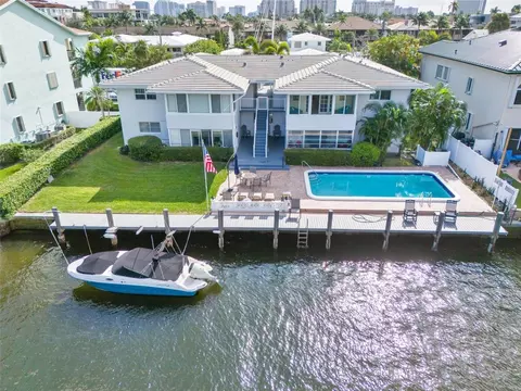2743 NE 15th #6, Fort Lauderdale, FL 33304