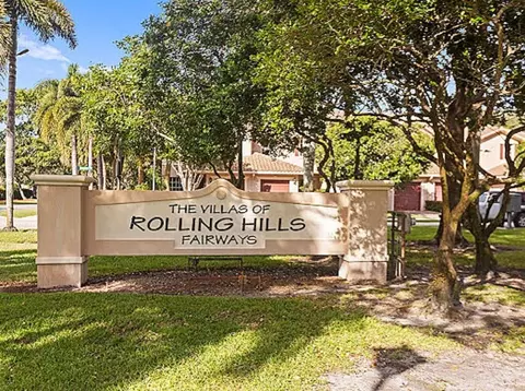 3166 Fairway Cir #7, Davie, FL 33328