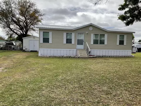 1075 23 St, Okeechobee, FL 34974