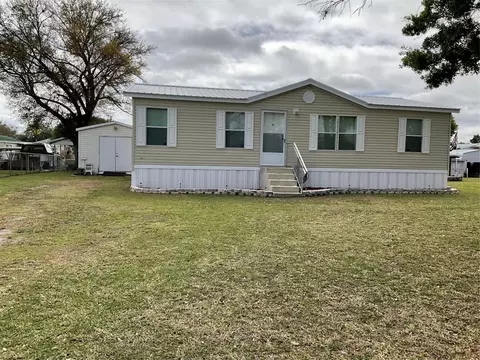 1075 23, Okeechobee, FL 34974