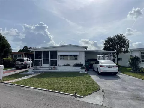 8570 SW 21st, Davie, FL 33324