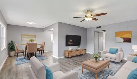 300 SW 134th #101E, Pembroke Pines, FL 33027