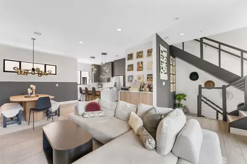 835 NE 17th Ter #9, Fort Lauderdale, FL 33304