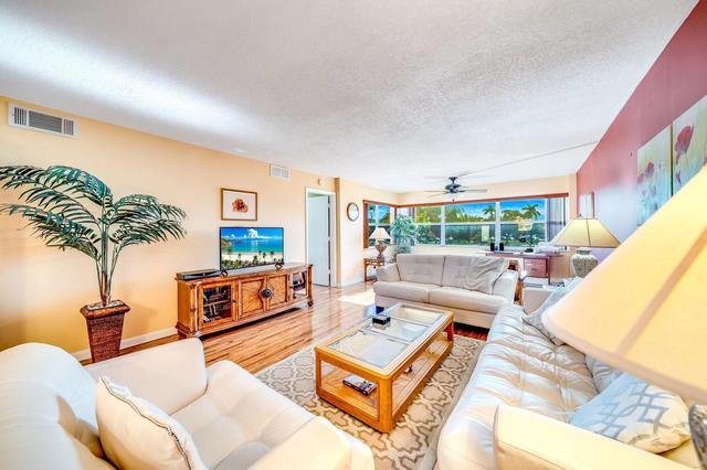 9741 Sunrise Lakes Blvd #202, Sunrise, FL 33322