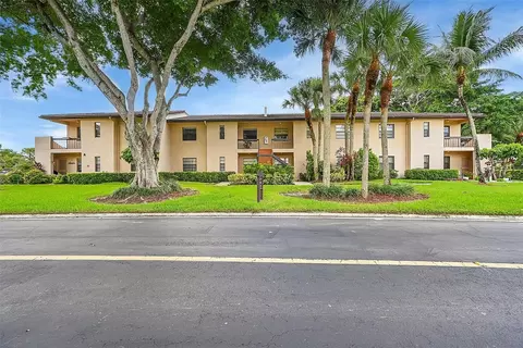 9270 Vista Del Lago #27D, Boca Raton, FL 33428