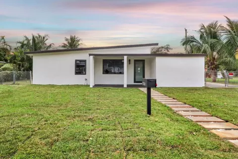 12530 NW 21st, Miami, FL 33167