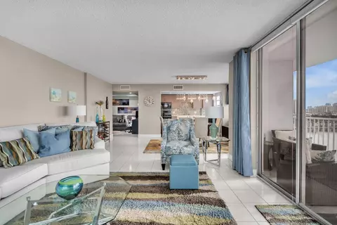 2801 NE 183rd St #1417W, Aventura, FL 33160