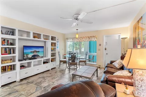 3225 NE 16th #20A, Pompano Beach, FL 33062