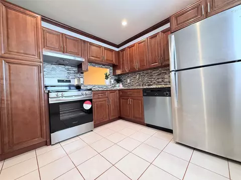 3090 Holiday Springs Blvd #301, Margate, FL 33063