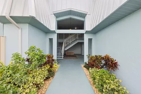 950 S Kanner #E-22, Stuart, FL 34994