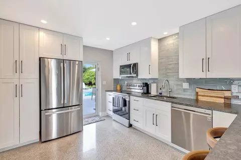 381 NW 48th Ct, Fort Lauderdale, FL 33309