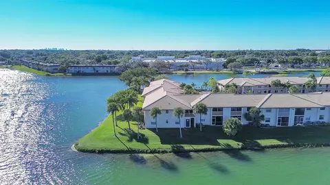 5510 Lakeside Dr #207, Margate, FL 33063