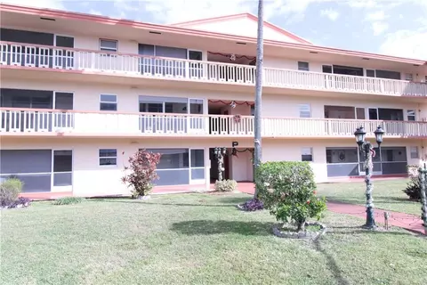 5300 Washington St #M-306, Hollywood, FL 33021