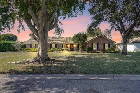 2500 NW 114th Ave, Coral Springs, FL 33065