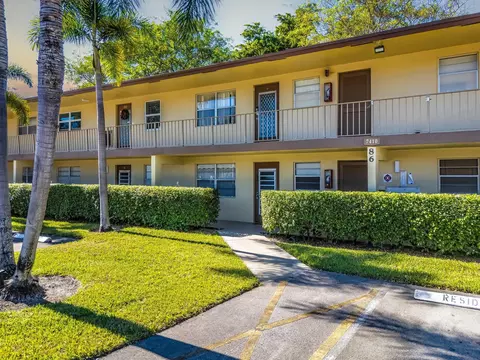 7410 NW 1st #104, Margate, FL 33063