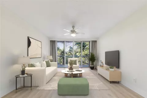 529 E Sheridan St #306, Dania Beach, FL 33004