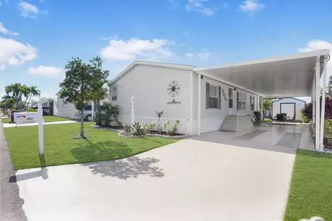 1831 SW 83rd Ave, Davie, FL 33324