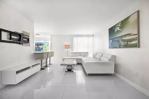 17620 Atlantic Blvd #302, Sunny Isles Beach, FL 33160