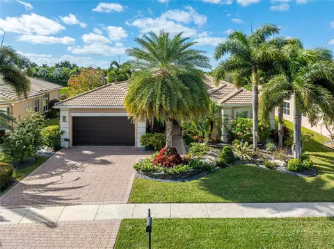 10516 Whitewind Cir, Boynton Beach, FL 33473