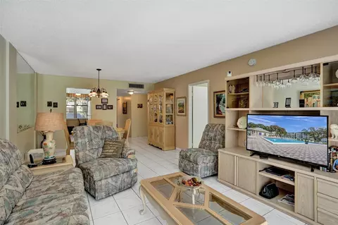 2999 NW 48th Ave #142, Lauderdale Lakes, FL 33313