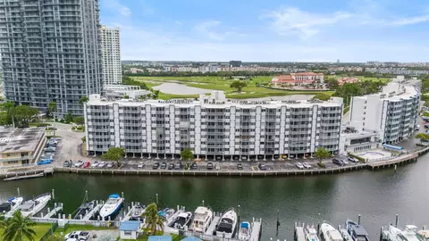 200 Diplomat #521, Hallandale Beach, FL 33009