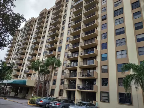 1470 NE 123rd #A512, Miami, FL 33161