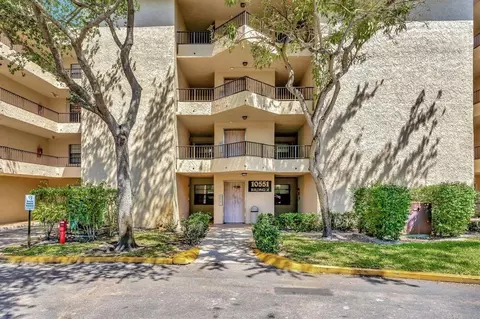 10501 W Broward Blvd #307, Plantation, FL 33324