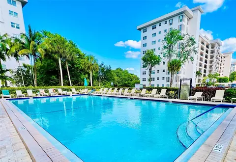 3150 N Palm Aire #307, Pompano Beach, FL 33069