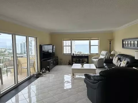 1200 Hibiscus Ave #1502, Pompano Beach, FL 33062