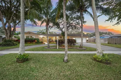6260 SW 5th Ct, Plantation, FL 33317