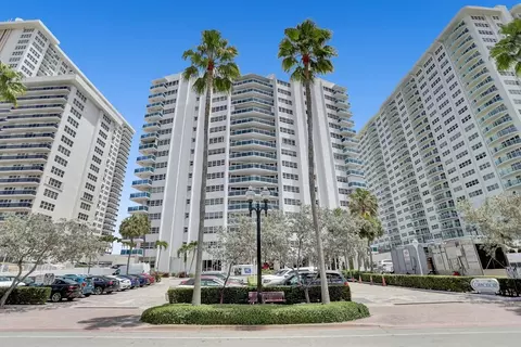 3430 Galt Ocean #312, Fort Lauderdale, FL 33308