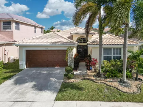 1833 SW 180th Ter, Miramar, FL 33029