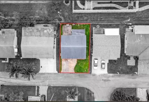 2716 NW 51st Pl, Tamarac, FL 33309