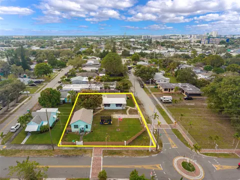 302 SW 2 Ave, Dania Beach, FL 33004