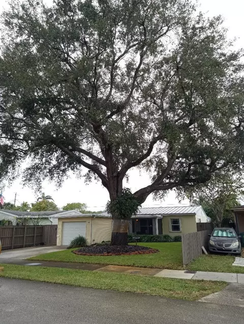 121 NW 54 Ct, Oakland Park, FL 33309