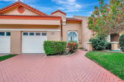 9720 Malvern Dr, Tamarac, FL 33321